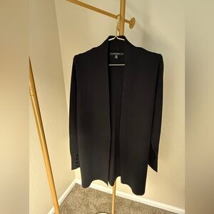 Cyrus Women's Elegant Black Blazer